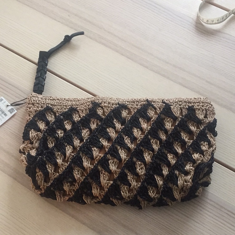Handbag - Picture 3 of 7